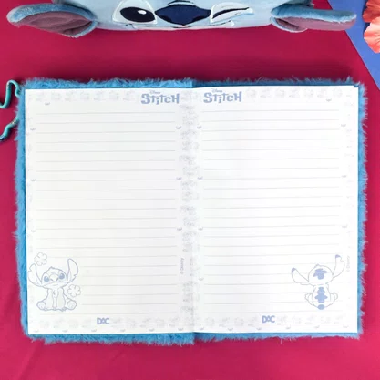 Kit Escolar Stitch Caderno + Estojo Pelúcia DAC