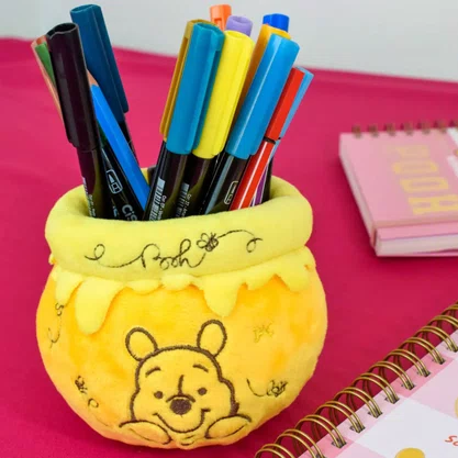 Kit Pooh Pelúcia Caderno e Organizador DAC