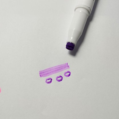 Marca Texto Roxo com Carimbo de Beijo Brw