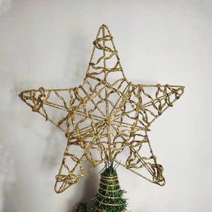 Ponteira de Árvore Estrela Detalhada 25cm Dourado Importado