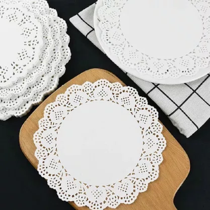 Toalha de Papel Rendada Branca 8,5 cm com 100 Unidades