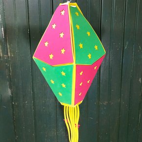 Balão de E.V.A 3D Junino Grande Verde e Vermelho Piffer